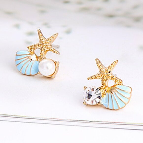 Starfish Shell Shaped Stud Earrings - Picture 1 of 2